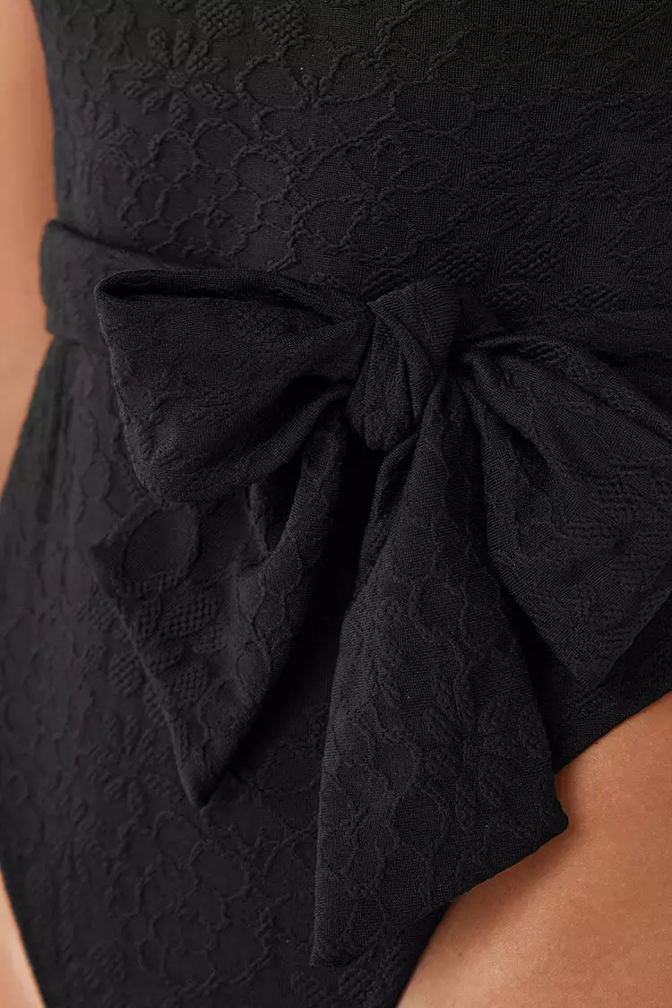 Cupshe Lauren Belted Bandeau One Piece Swimsuit 4 Cupshe Lauren Belted Bandeau One Piece Swimsuit - Image 4