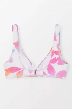 Cupshe Wanderlust Floral Molded Wrap Front Bralette Bikini Top 7 Cupshe Wanderlust Floral Molded Wrap Front Bralette Bikini Top -Deals Cupshe Store 4 2 341e020a 79bf 4a4f a482 477dce74524e