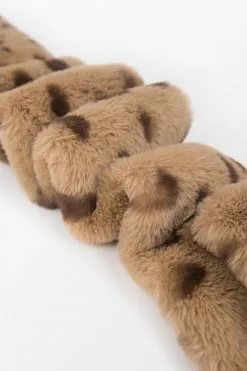 Cupshe Winter Escape Criss Cross Scarf -Deals Cupshe Store 4 2 a7d93775 a38f 4bc7 aad0 b1769d933bab