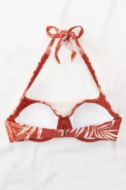 Cupshe Tropic Escape Underwire Halter Bikini Top 7 Cupshe Tropic Escape Underwire Halter Bikini Top -Deals Cupshe Store 4 35bb1b86 6ccb 467b 8fcb 5c3f673f110a