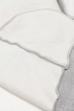 Cupshe Snow Kiss Gray Hoodie 7 Cupshe Snow Kiss Gray Hoodie -Deals Cupshe Store 4 3 23d814cf 1411 4cab 8edc 15abbb0b161f