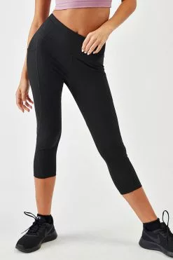 Cupshe Irina Black High Waist Leggings 9 Cupshe Irina Black High Waist Leggings -Deals Cupshe Store 4 3acb6986 0a3b 48d3 97d9 6c2941c609cc