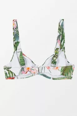 Cupshe Dylan Tropical Underwire Bikini Top 7 Cupshe Dylan Tropical Underwire Bikini Top -Deals Cupshe Store 4 4 140c8c17 6e49 4b58 a7b3 72589dceb5d4