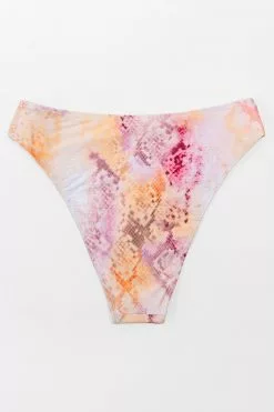 Cupshe Viper Room Cheeky High Leg High Waist Bikini Bottom 7 Cupshe Viper Room Cheeky High Leg High Waist Bikini Bottom -Deals Cupshe Store 4 4 77066bbe a2c6 4c41 afa5 2516da66455f