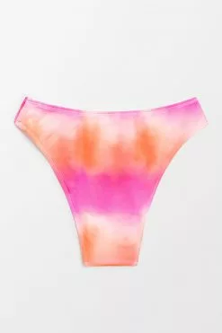 Cupshe Radiant Sun Ombre Cheeky Hipster Bikini Bottom -Deals Cupshe Store 4 55f1f284 5292 4e8a 9439 4fa5f91e040a