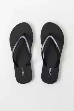 Cupshe Noire Minimalist Flip Flops 7 Cupshe Noire Minimalist Flip Flops -Deals Cupshe Store 4 616cbb4b 1dc1 45b8 bd09 660d7a10a3ef
