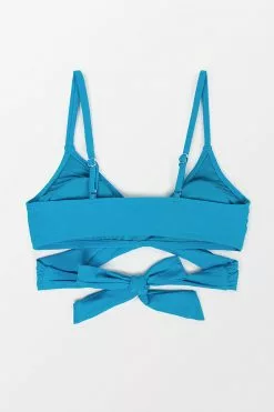 Cupshe Seaside Holiday Twisted Wrap Front Bralette Bikini Top 7 Cupshe Seaside Holiday Twisted Wrap Front Bralette Bikini Top -Deals Cupshe Store 4 653b7fa4 b404 4f59 a232 5367e74245d2