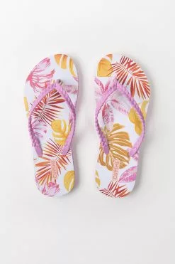 Cupshe Summer Tropical Flip Flops 9 Cupshe Summer Tropical Flip Flops -Deals Cupshe Store 4 69557995 cc40 414a 9de5 c99a2d9a743e
