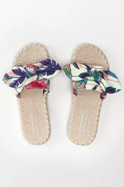 Cupshe Spring Fling Tropical Bow Knot Slide Sandals 7 Cupshe Spring Fling Tropical Bow Knot Slide Sandals -Deals Cupshe Store 4 84d17c00 d21b 418d 8974 252bf2d6e182