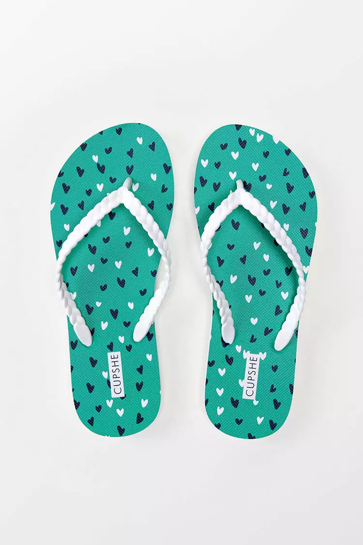 Cupshe Fizz Heart Print Flip Flops 4 Cupshe Fizz Heart Print Flip Flops - Image 4
