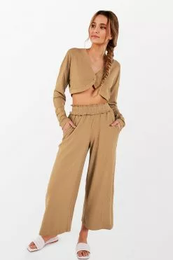 Cupshe Jubilee V-neck Long Sleeve Top -Deals Cupshe Store 4 a5a721d8 8184 45b1 938d 5e7dc09d033c