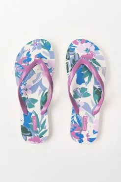 Cupshe Flowerburst Floral Flip Flops -Deals Cupshe Store 4 a5d72a8c 39a4 4a05 8c57 789ab0afaf27