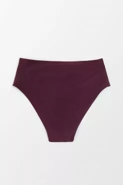 Cupshe Shangrila Solids Folded High Waist Bikini Bottom 7 Cupshe Shangrila Solids Folded High Waist Bikini Bottom -Deals Cupshe Store 4 c1233796 c5cb 4e05 8b29 e2edb503bc4f