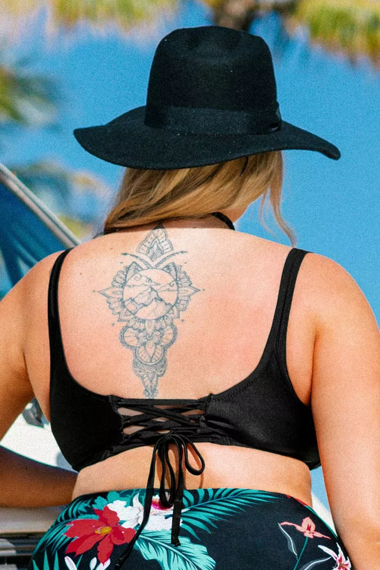 Cupshe Cecilia Black V-neck Lace Up Plus Size Bikini Top 2 Cupshe Cecilia Black V-neck Lace Up Plus Size Bikini Top - Image 2