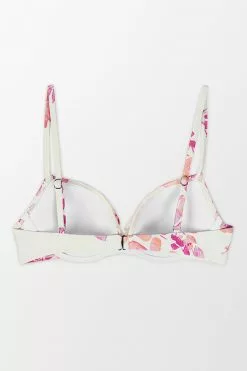 Cupshe Adriana Floral Back Hook Ruffle Bikini Top 7 Cupshe Adriana Floral Back Hook Ruffle Bikini Top -Deals Cupshe Store 4 df7e025b 7b95 4839 a8ed a651ccf1bf37