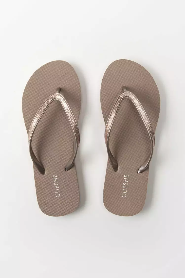Cupshe Desert Sand Minimalist Flip Flops 4 Cupshe Desert Sand Minimalist Flip Flops - Image 4