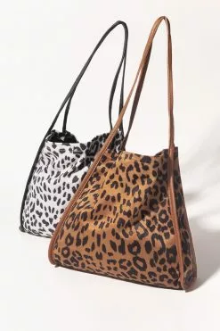 Cupshe Leopard Double Handle Shoulder Bag 9 Cupshe Leopard Double Handle Shoulder Bag -Deals Cupshe Store 5 01533a7d 41b9 43f4 ad9b e177ae1f432f
