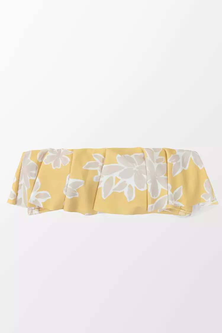 Cupshe Delicate Expressions Flounce Bandeau 5 Cupshe Delicate Expressions Flounce Bandeau - Image 5