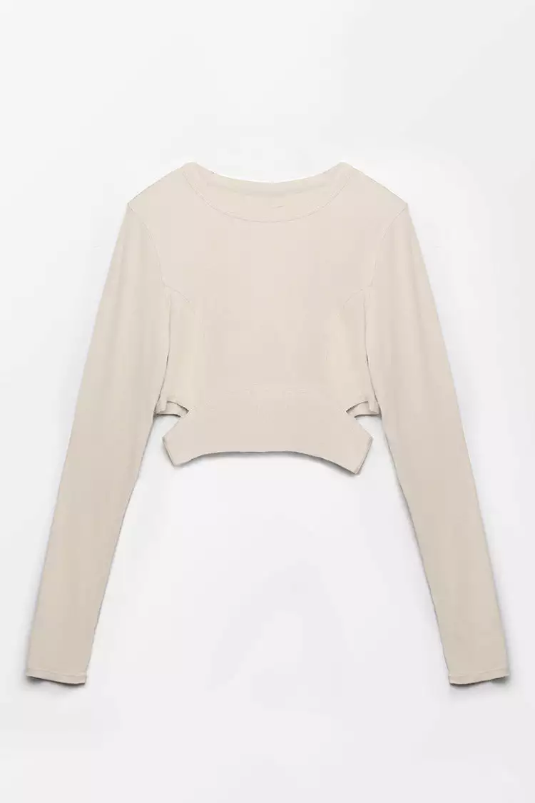 Cupshe Metropolis Side Cutout Crop Sweatshirt 2 Cupshe Metropolis Side Cutout Crop Sweatshirt - Image 2