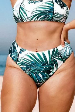 Cupshe Madelyn Tropical Plus Size Bikini Bottom