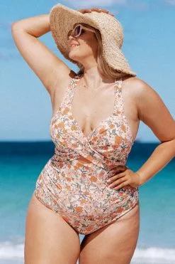 Cupshe Elodie Floral Plus Size One Piece Swimsuit