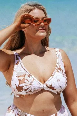 Cupshe Kari Floral Plus Size Bikini Top