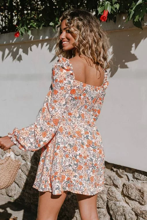 Easy to clean and machine washable Cupshe Elodie Ditsy Square Neck A