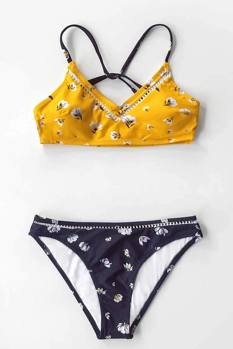 Cupshe Yellow and Navy Floral Bikini 3 Cupshe Yellow and Navy Floral Bikini - Image 3