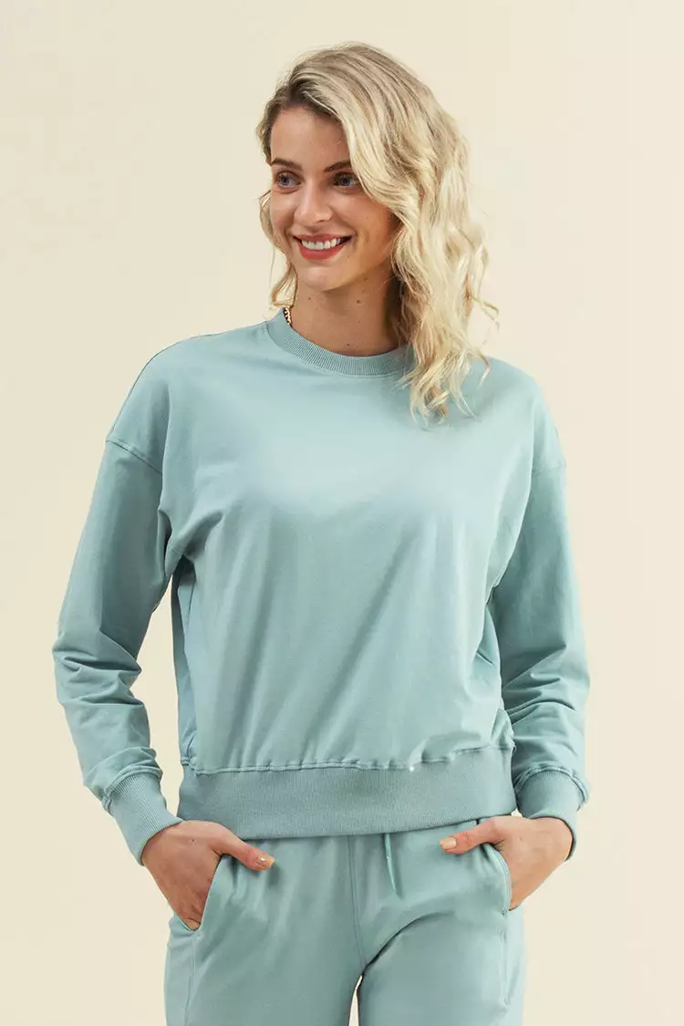Cupshe Flamenco Round Neck Long Sleeve Sweatshirt 1 Cupshe Flamenco Round Neck Long Sleeve Sweatshirt
