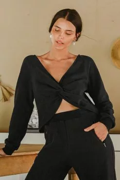 Cupshe Private Island Black V-neck Twist Long Sleeve Sweatshirt