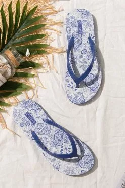 Cupshe Julep Floral Flip Flops