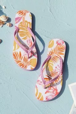 Cupshe Summer Tropical Flip Flops