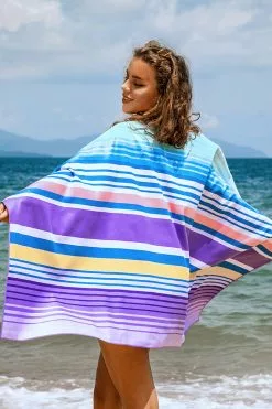 Cupshe Fuschia Striped Beach Blanket